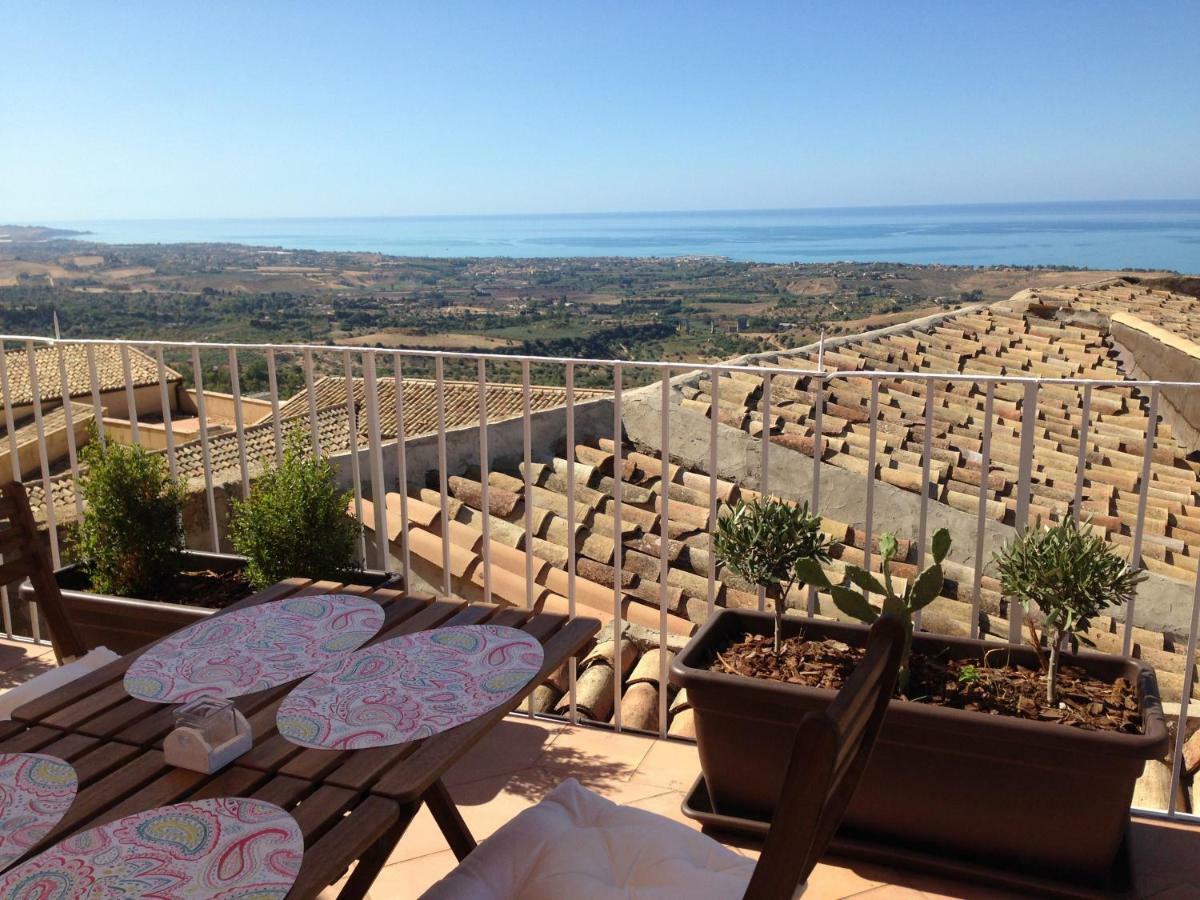 Le Terrazze Di Pirandello Bed & Breakfast Agrigento Dış mekan fotoğraf