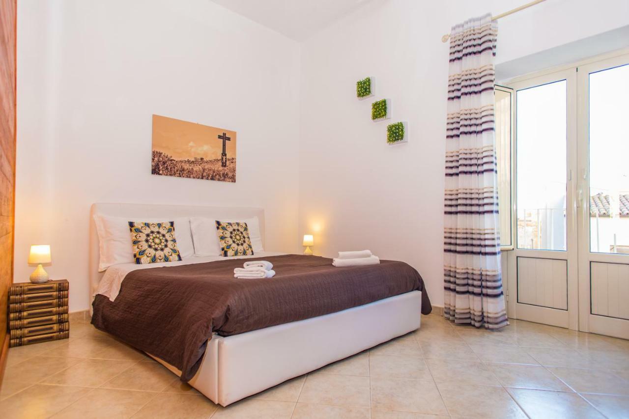 Le Terrazze Di Pirandello Bed & Breakfast Agrigento Dış mekan fotoğraf